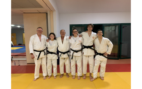 Remise officielle des ceintures noires de Juliette, Jules et Lucas